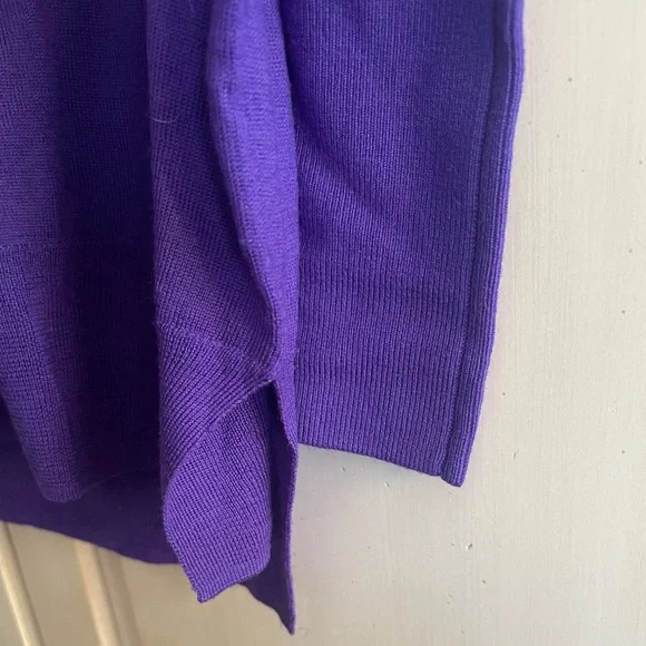 J. Crew Women’s Purple Turtleneck Sweater 100% Merino Wool Size XS - Picture 4 of 7